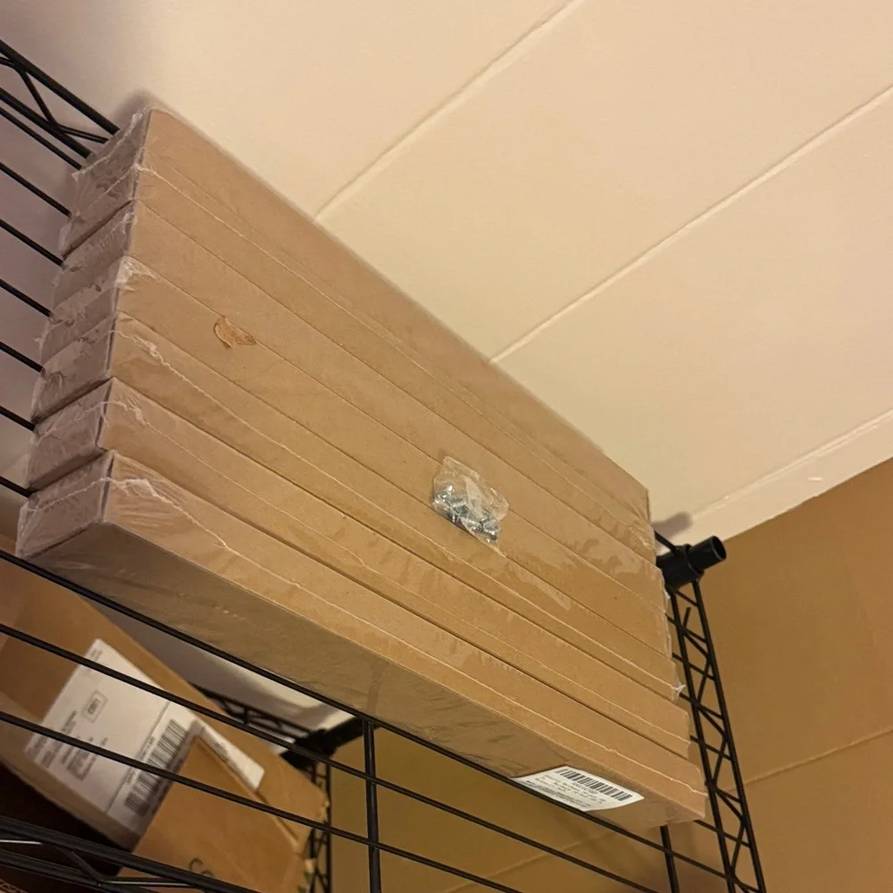 Soft closing drawer hinges brand new never opened, I have 8 pairs